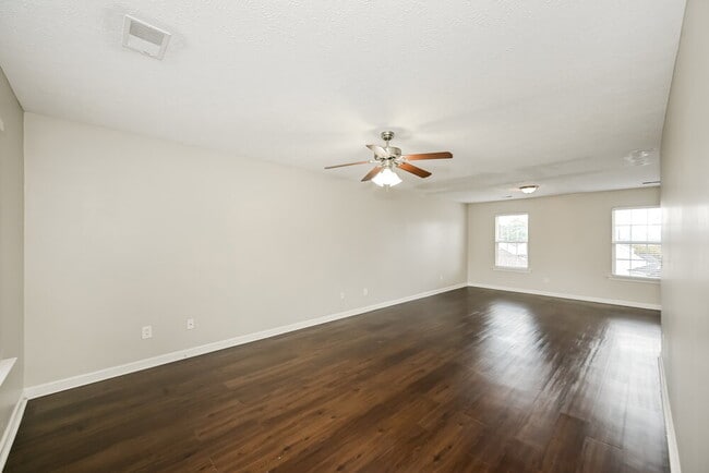 Photo - 1057 Tammy Sue Ln