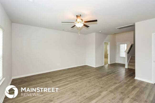 Photo - 2327 Curbow Dr