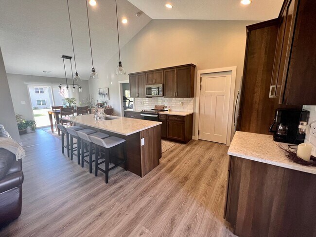 Photo - Fully Furnished 3-Bed House in Cedar Falls