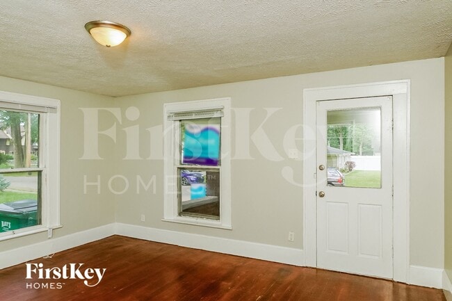 Photo - 109 Franklin St