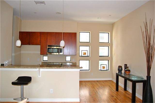 Photo - 1525 Birdsall St Unidad B