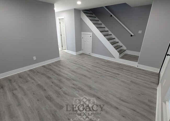 Photo - 408 Huntington Ridge Dr