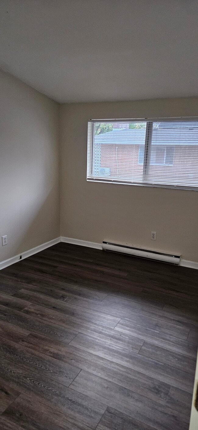 Bedroom 1 - 232 Cincinnati Ave Townhome