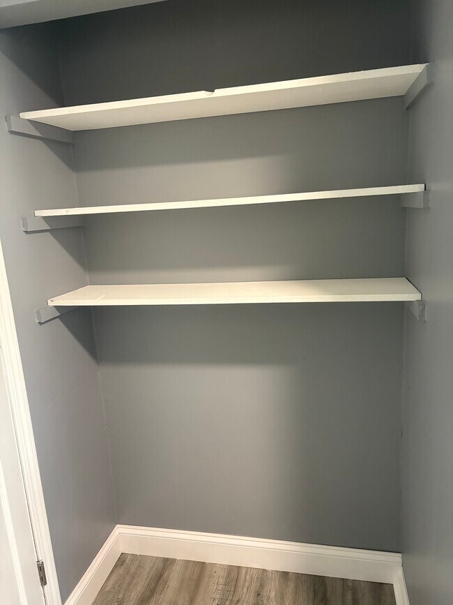 Photo - 5220 Western Rd