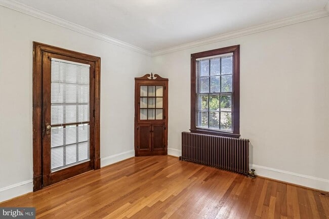 Photo - 5339 32nd St NW