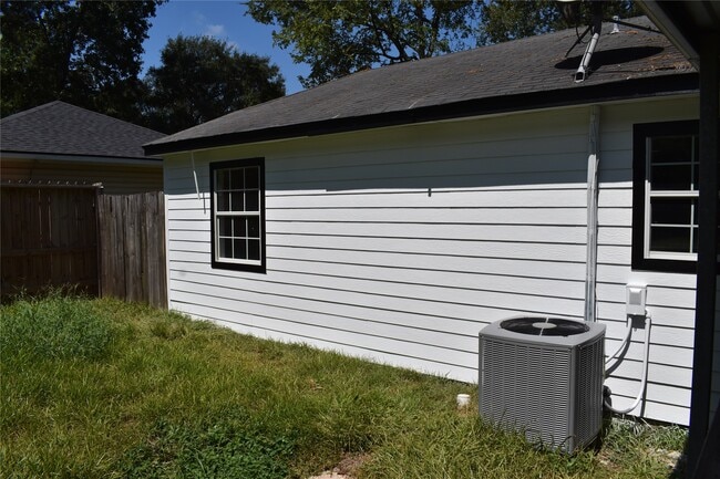 Photo - 302 Arrowhead Dr