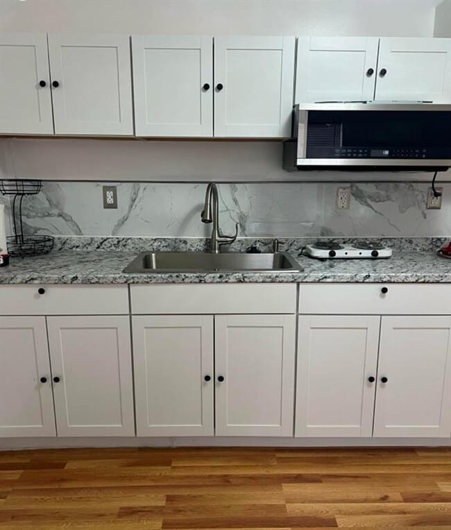 Photo - 7500 Sabre St