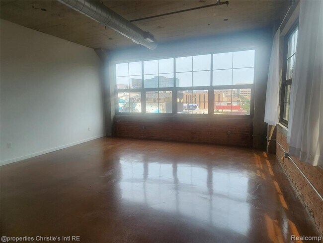 Photo - 55 W Canfield St Unit 208