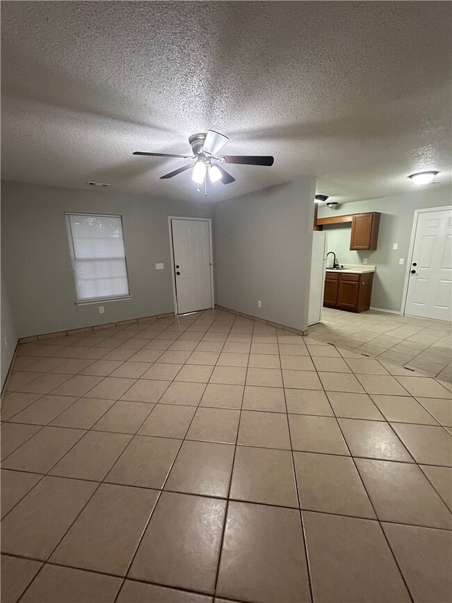 Photo - 3404 SW Landau Ct