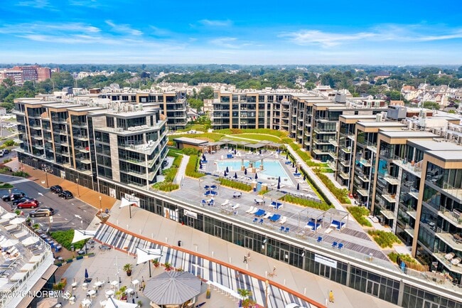 20 Melrose Terrace Unit 601