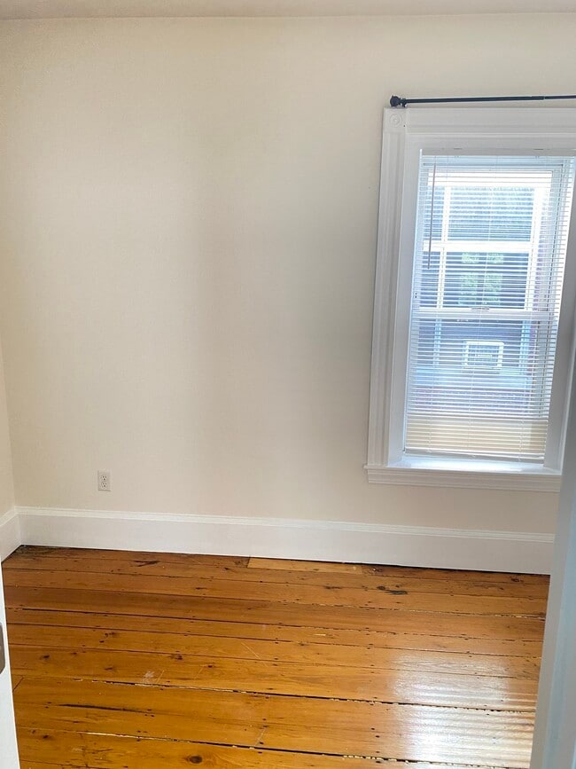 43 Gove St Unit 2