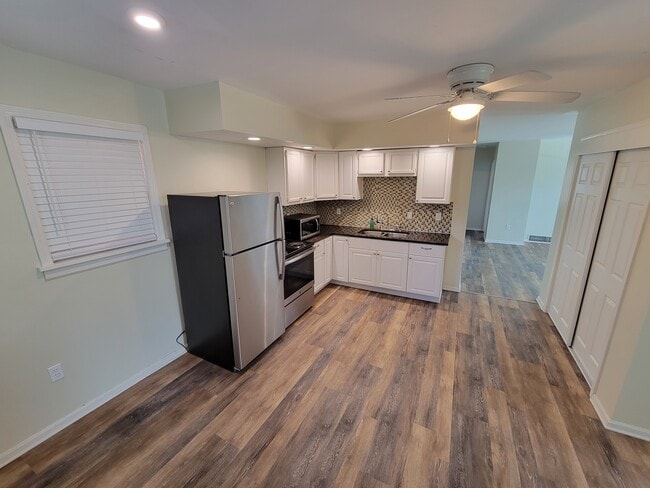 Photo - 3416 Hancock Ave