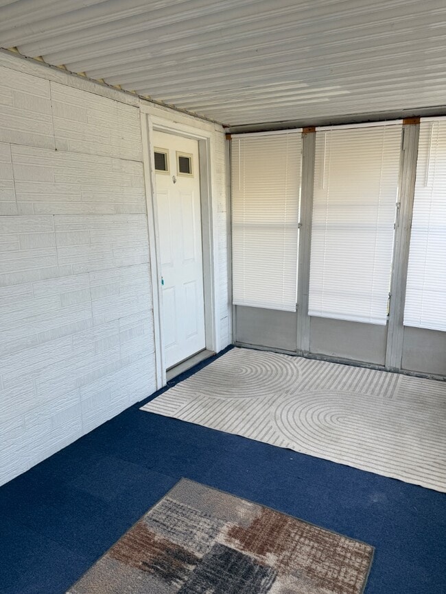 Photo - 711 W 11th Ave