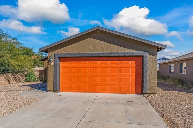 Photo - 6727 S 5th Ave