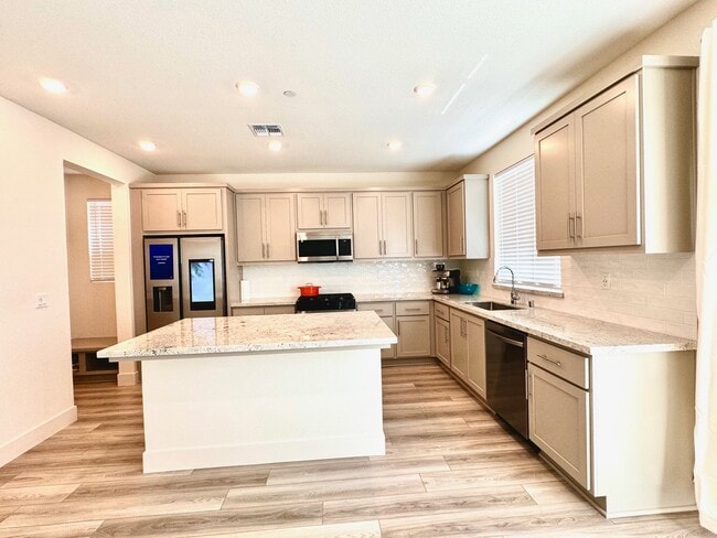 Photo - 7253 Vinny Pl