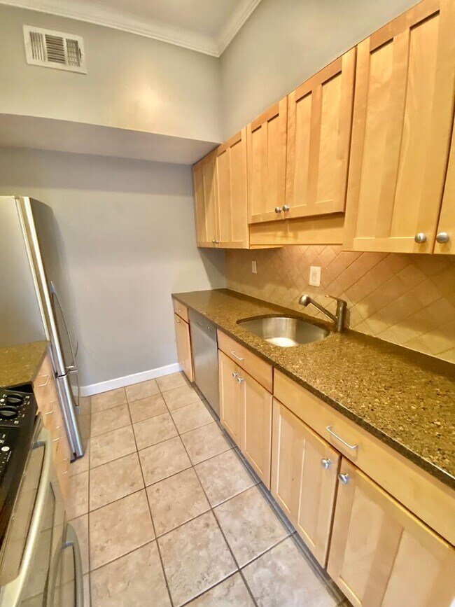 Photo - Logan/Dupont 1BR 1BA unit with hardwood fl... Condo