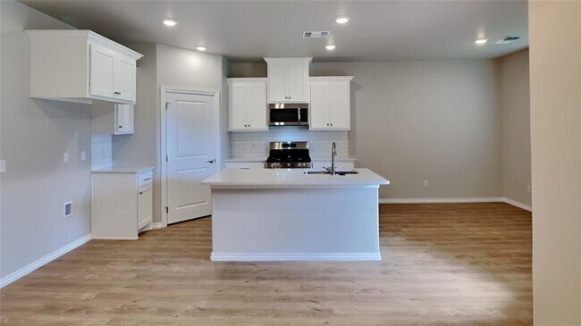 Photo - Luxury NEW 1 Bedroom 2 Bathroom Cottage in 55+ Community (Gated Community)- **LEASING SPECIAL**