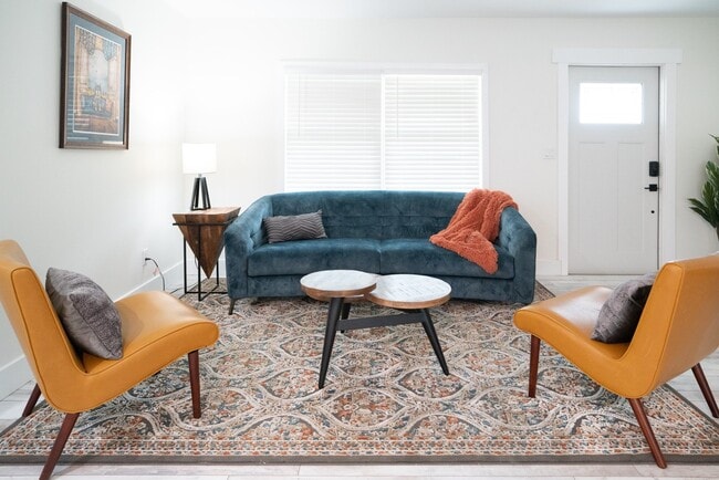 Building Photo - 1449 Braman Ave