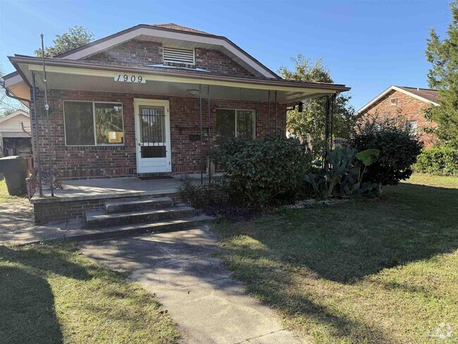 Building Photo - 1909 N 20th Ave Rental