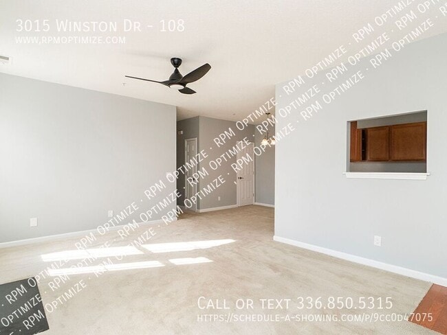 Photo - 3015 Winston Dr