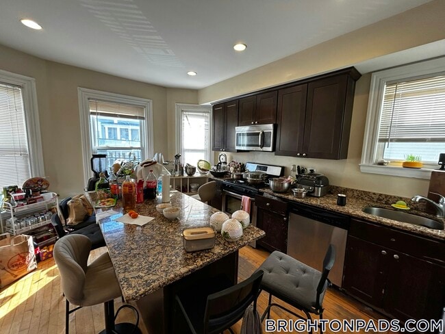 Photo - 29 Montcalm Ave