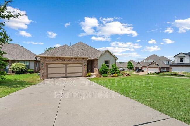 Photo - 2725 Pacifica Ln