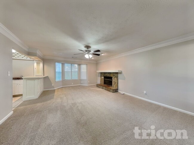 Photo - 5625 Longbow Dr