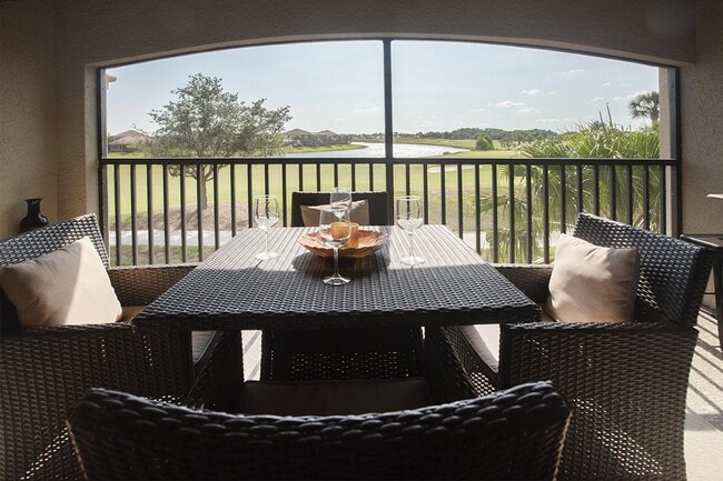 Photo - 5557 Palmer Cir