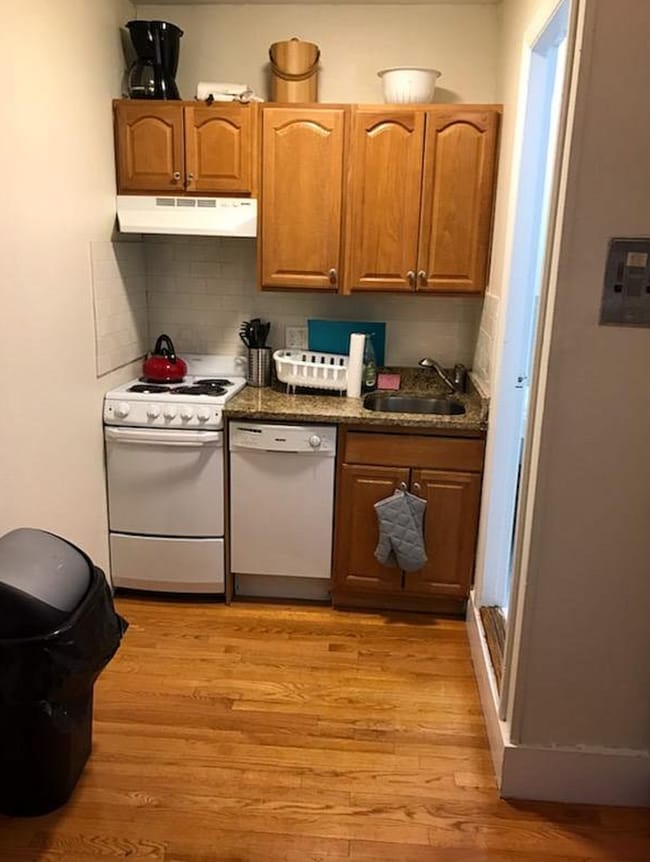 Photo - 41 Bay State Rd