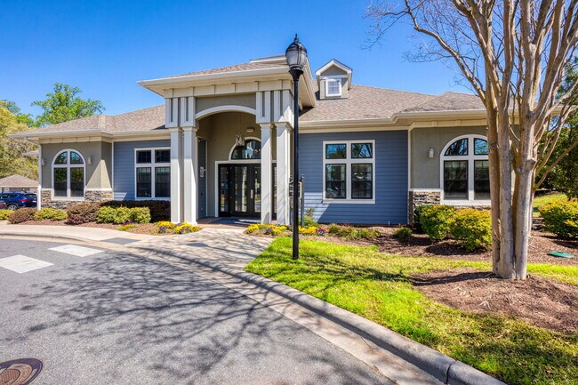 Belle Haven Apartments