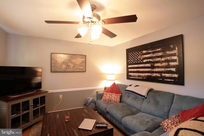 Photo - 1724 Dana St