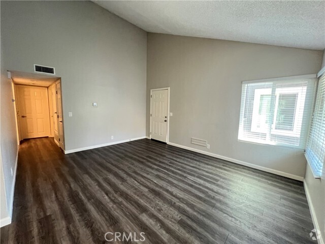 Building Photo - 7571 Warner Ave Unit B Rental
