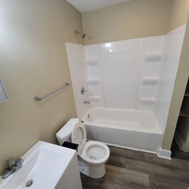 Photo - Must See! / 3 Bedrooms 2 Full Baths