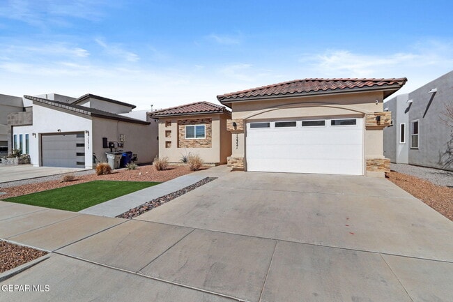 Photo - 12321 Desert Dove Ave