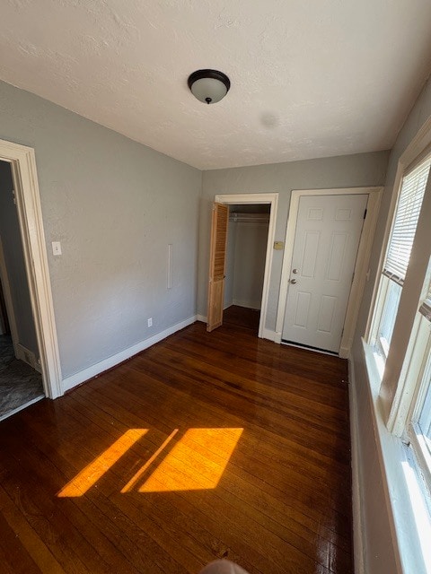 living room - 342 Pennsylvania St Unit #3