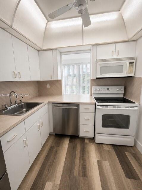 Photo - 17560 Atlantic Blvd Unit 516