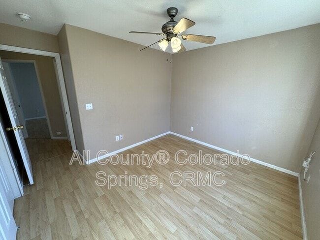 Photo - 1305 Lords Hill Dr
