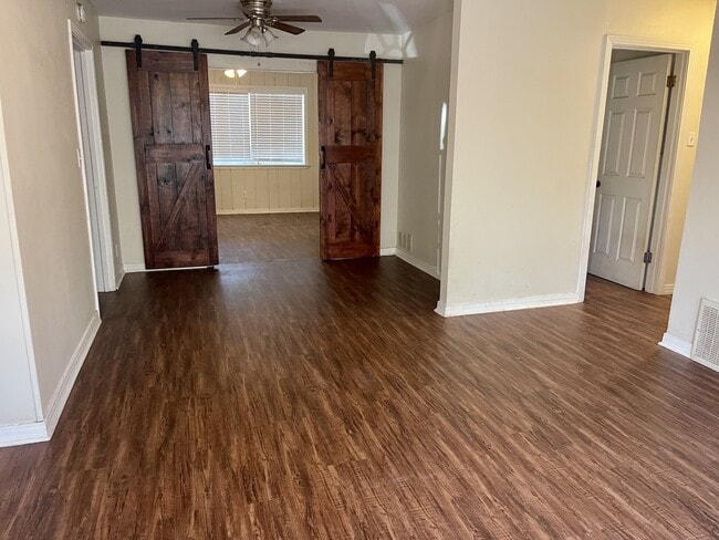 Photo - 2212 Sturges Dr
