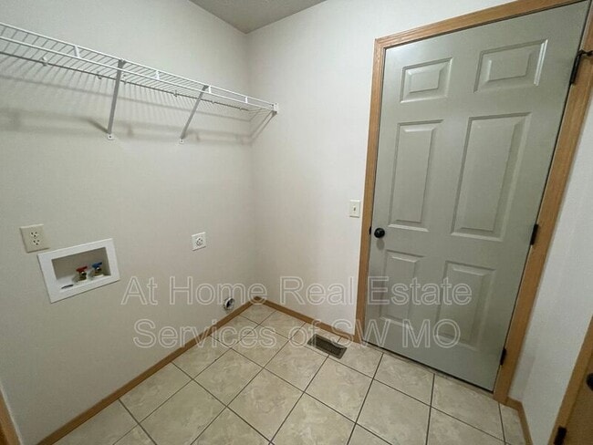 Photo - 1026 N Oxford Dr