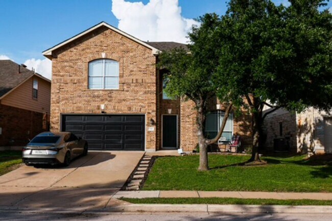 Building Photo - Large Pflugerville 4-bedroom/2.5 Bath Home in the Villages of Hidden Lake