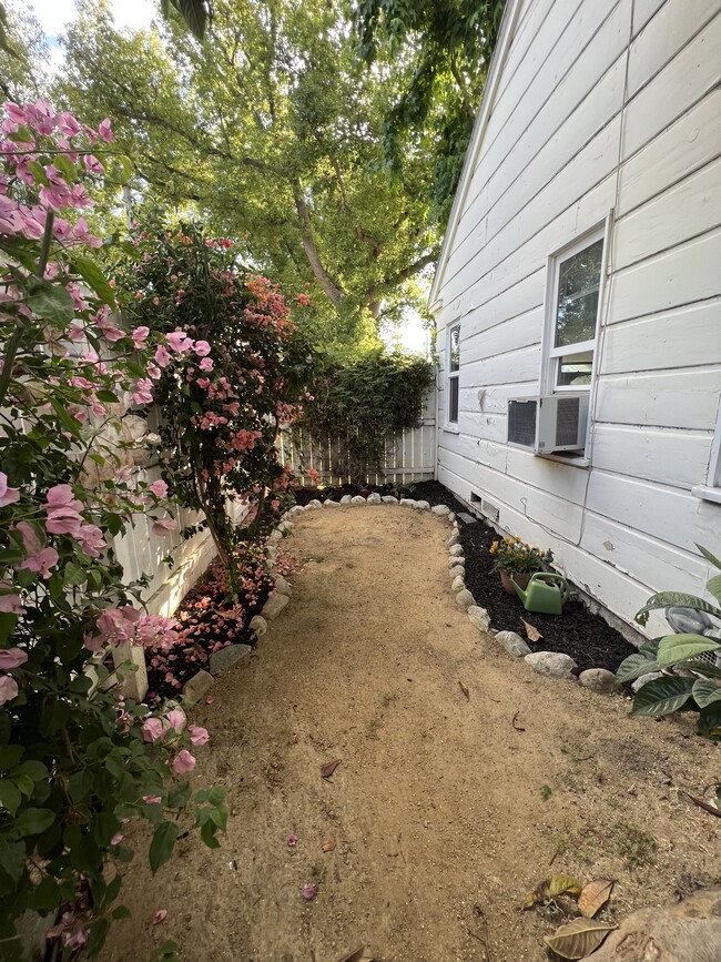 Photo - 702 N Catalina St