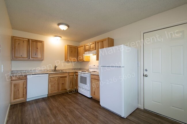 Photo - 2916-2924 Glendale Dr