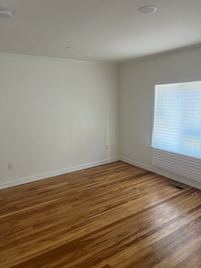 Photo - 4201 Porter St