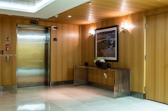 Photo - 9400 W Bay Harbor Dr Unit 501