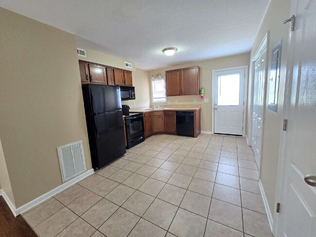 Photo - 805A OAK ARBOR CT CLARKSVILLE, TN 37040