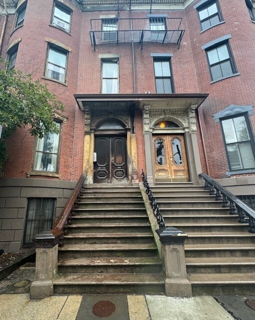 Building Photo - 660 Tremont St Unit 4
