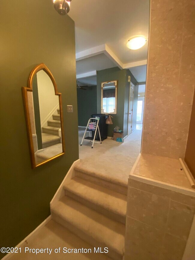 Photo - 32 Briarwood Way