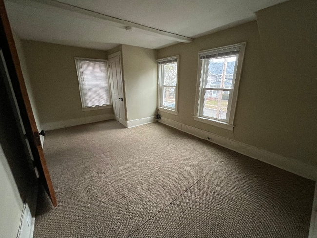 Photo - 305 Poplar St Unidad Apt 2
