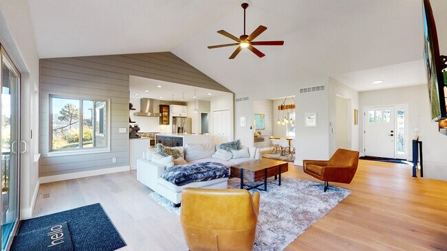 Photo - 23845 Navajo Rd