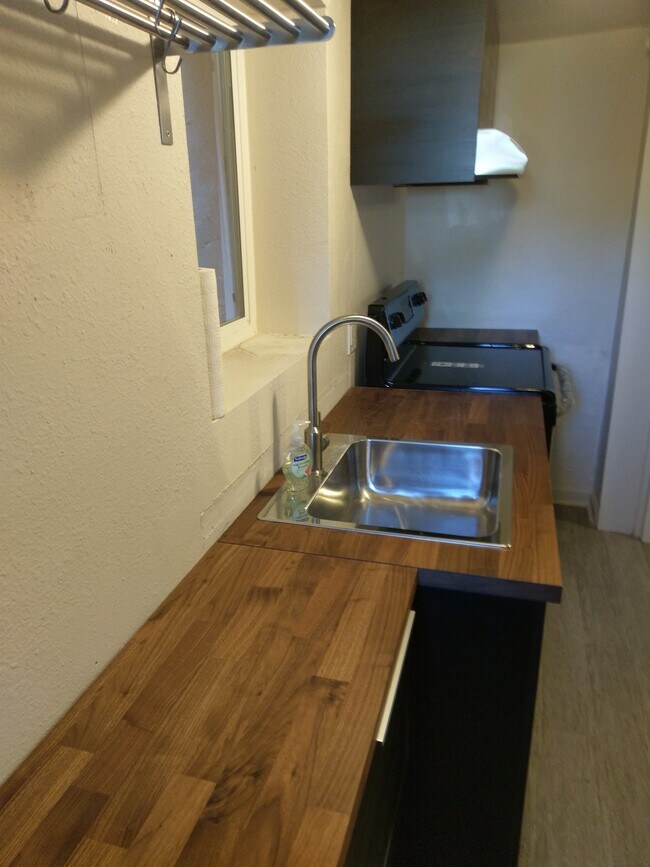 Photo - 3036 Stout St Apartments Unit #1